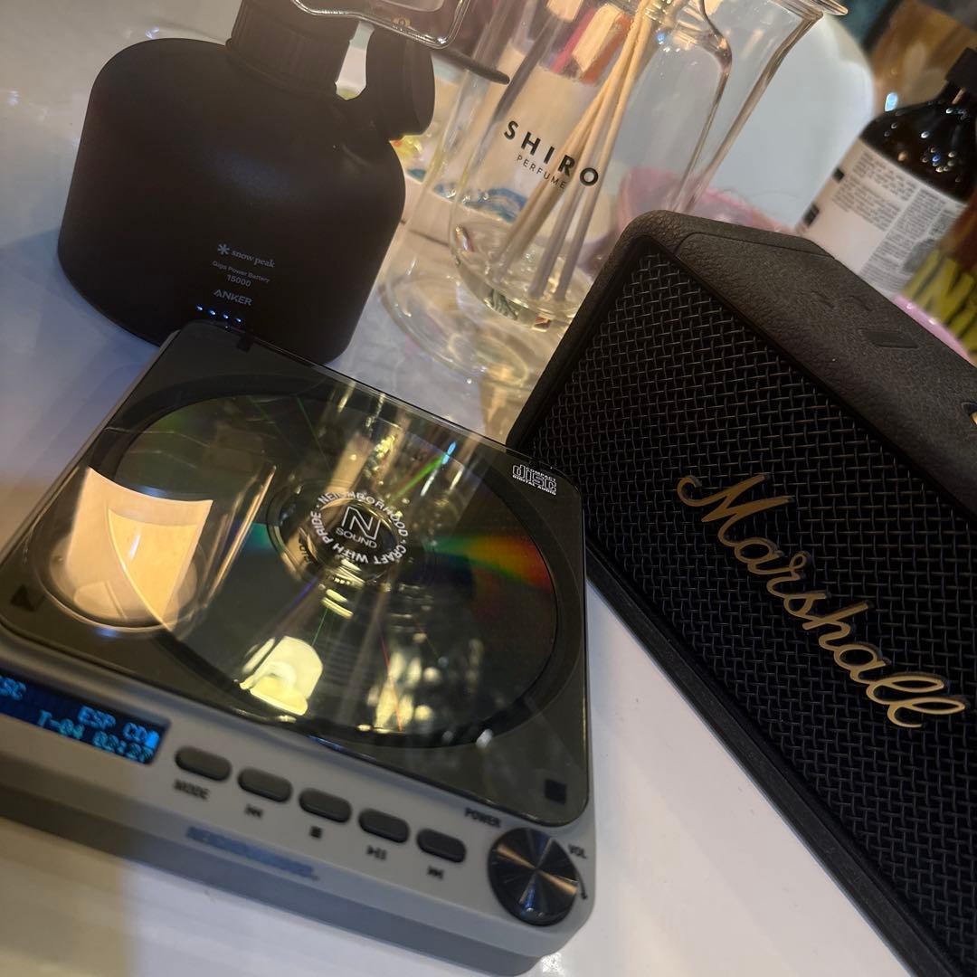 新品未使用NEIGHBO RHOOD PORTABLE CD PLAYER