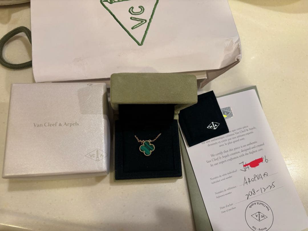 Van Cleef & Arpels クローバーネックレス