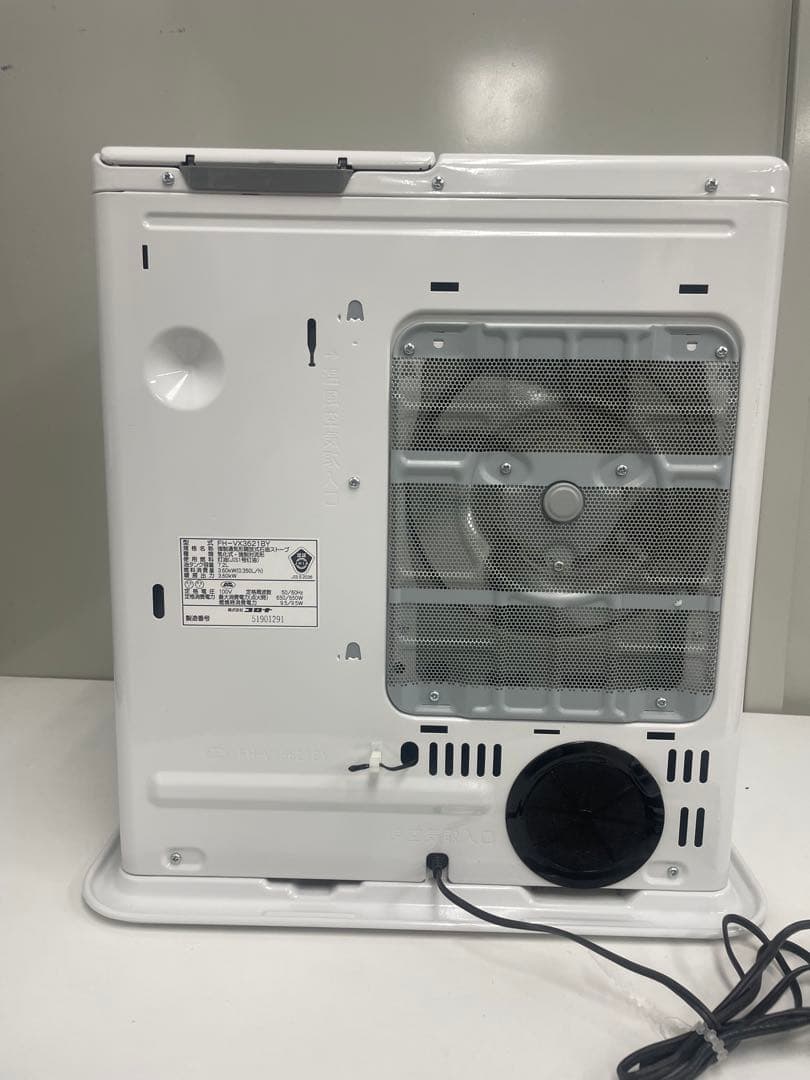 コロナ　石油ファンヒーター ホワイト 2021年製