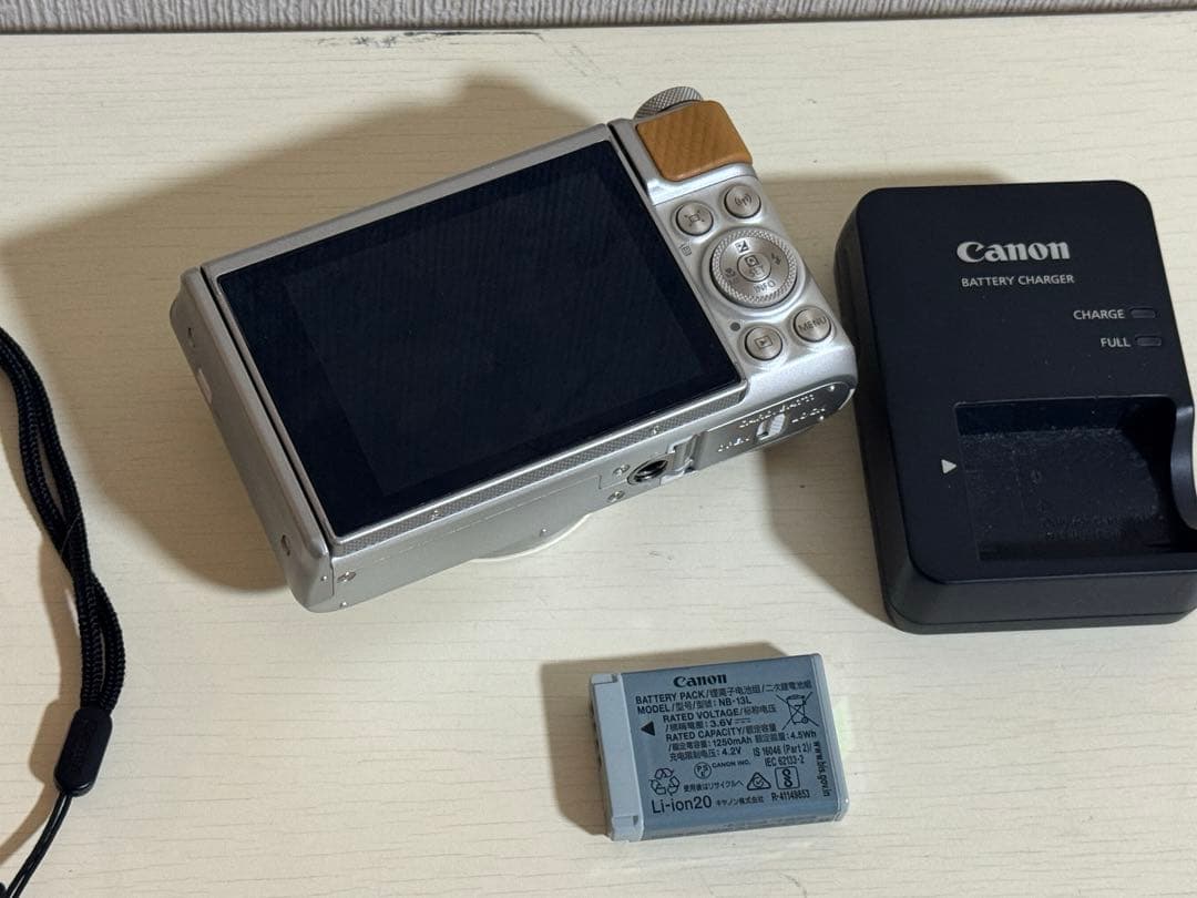 デジタルカメラ CANON SX740 HS