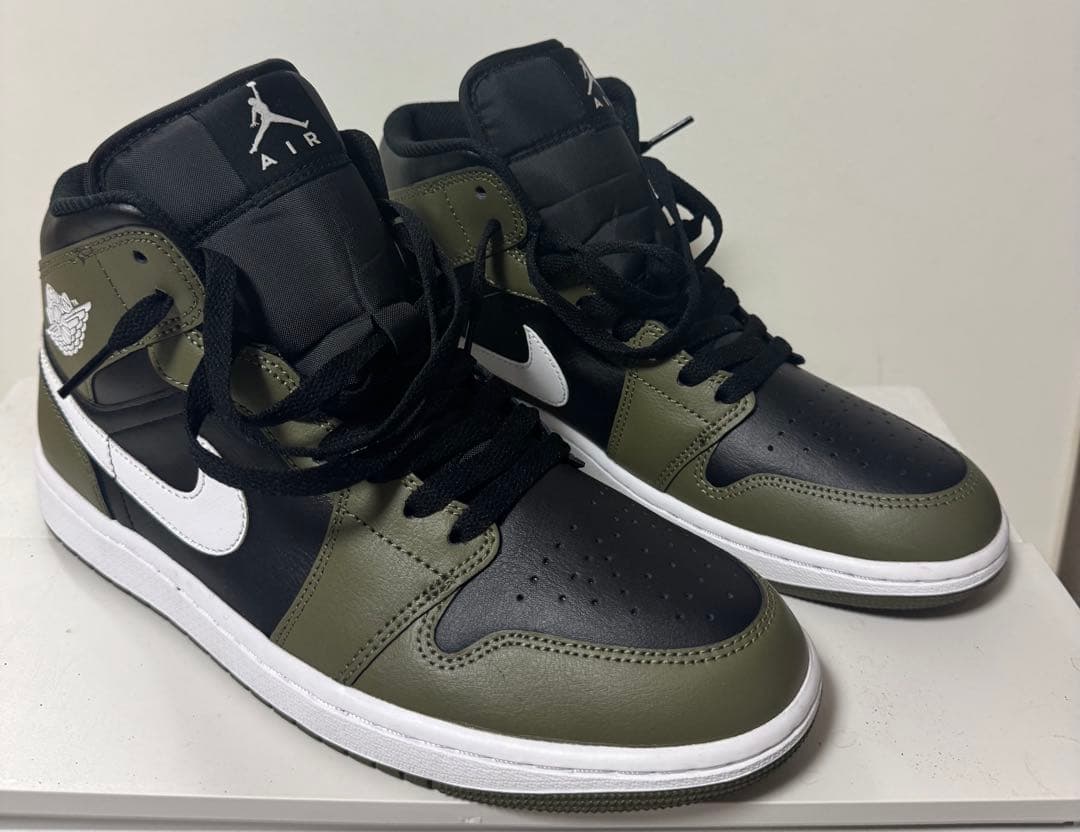 Air Jordan ジョーダン ミドル　オリーブ/ブラック