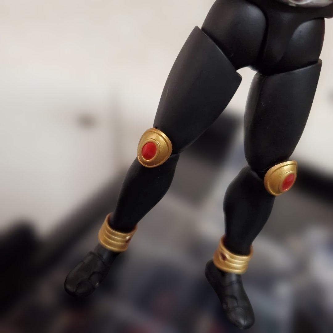 真骨彫　仮面ライダークウガ