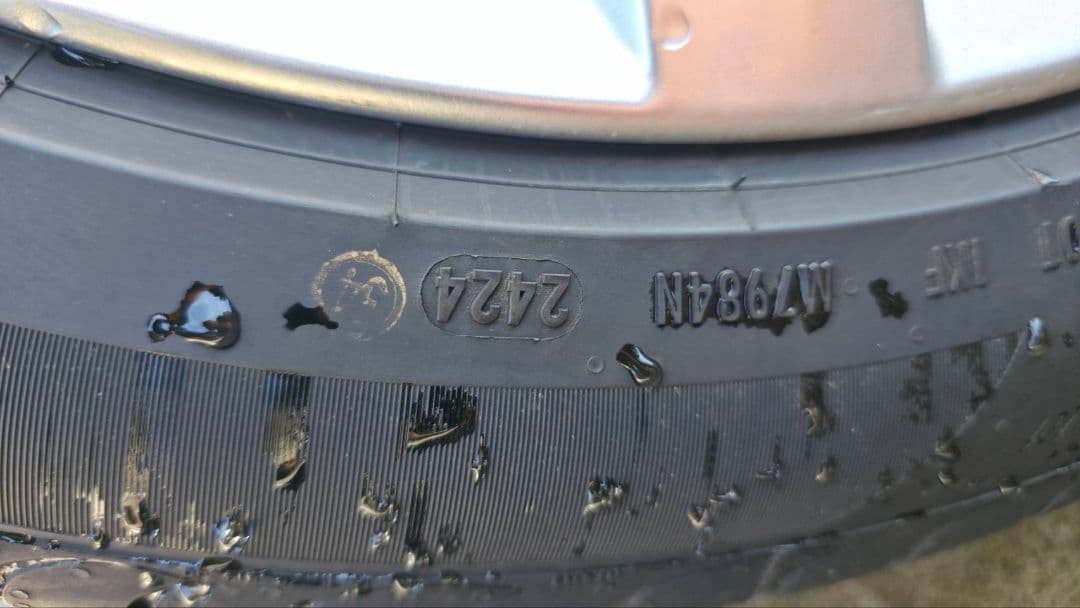 お値下げフォルクスワーゲンT-ROC 純正サマータイヤ ホイール PIRELLI