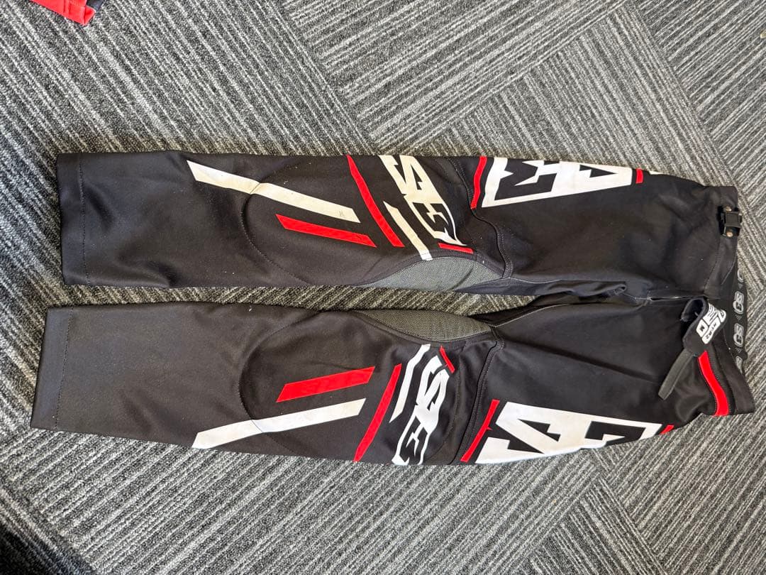 トライアルパンツ2着