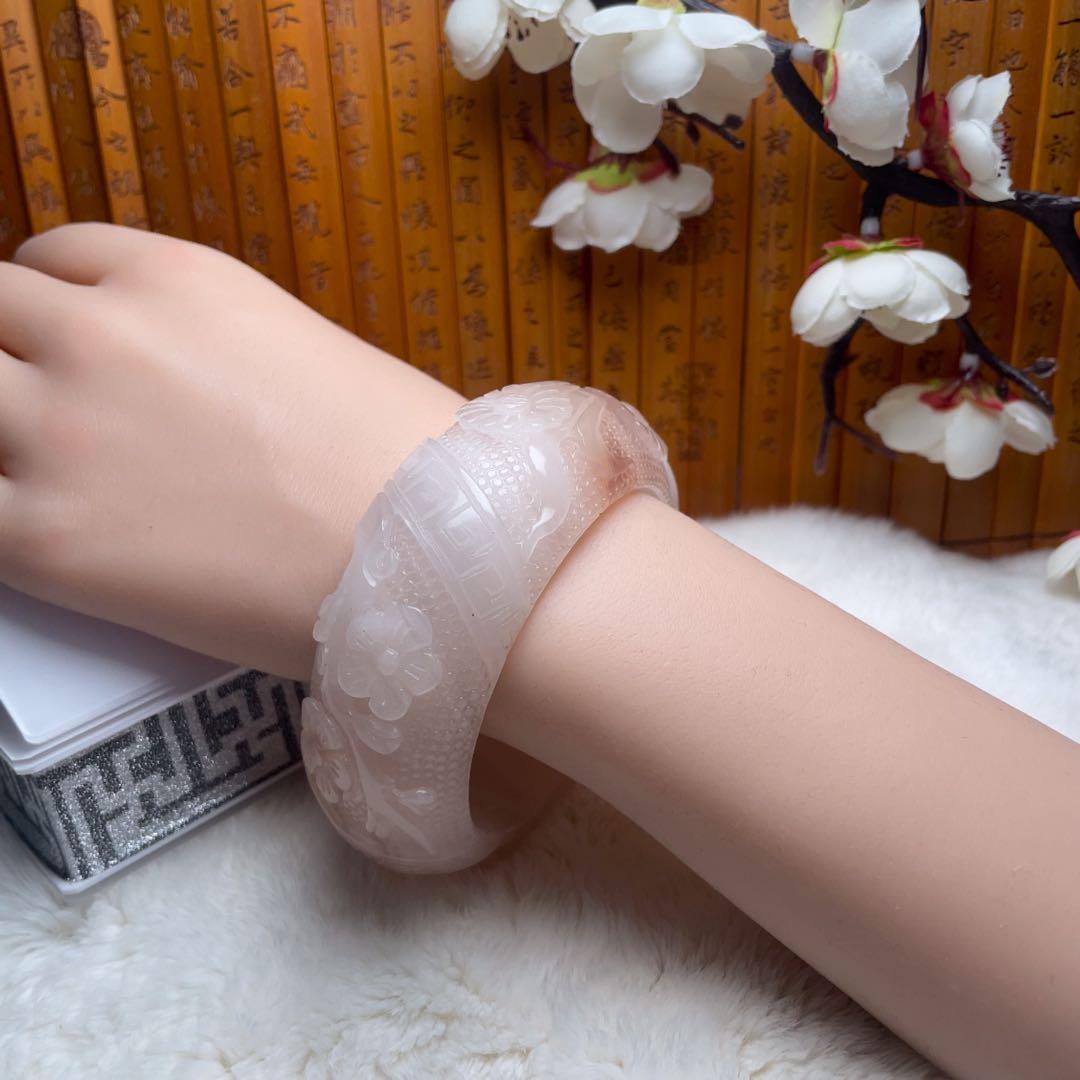 （62.5mm）天然石無処理【✨精品彫刻 梅蘭竹菊】 石英岩玉 パワーストーン