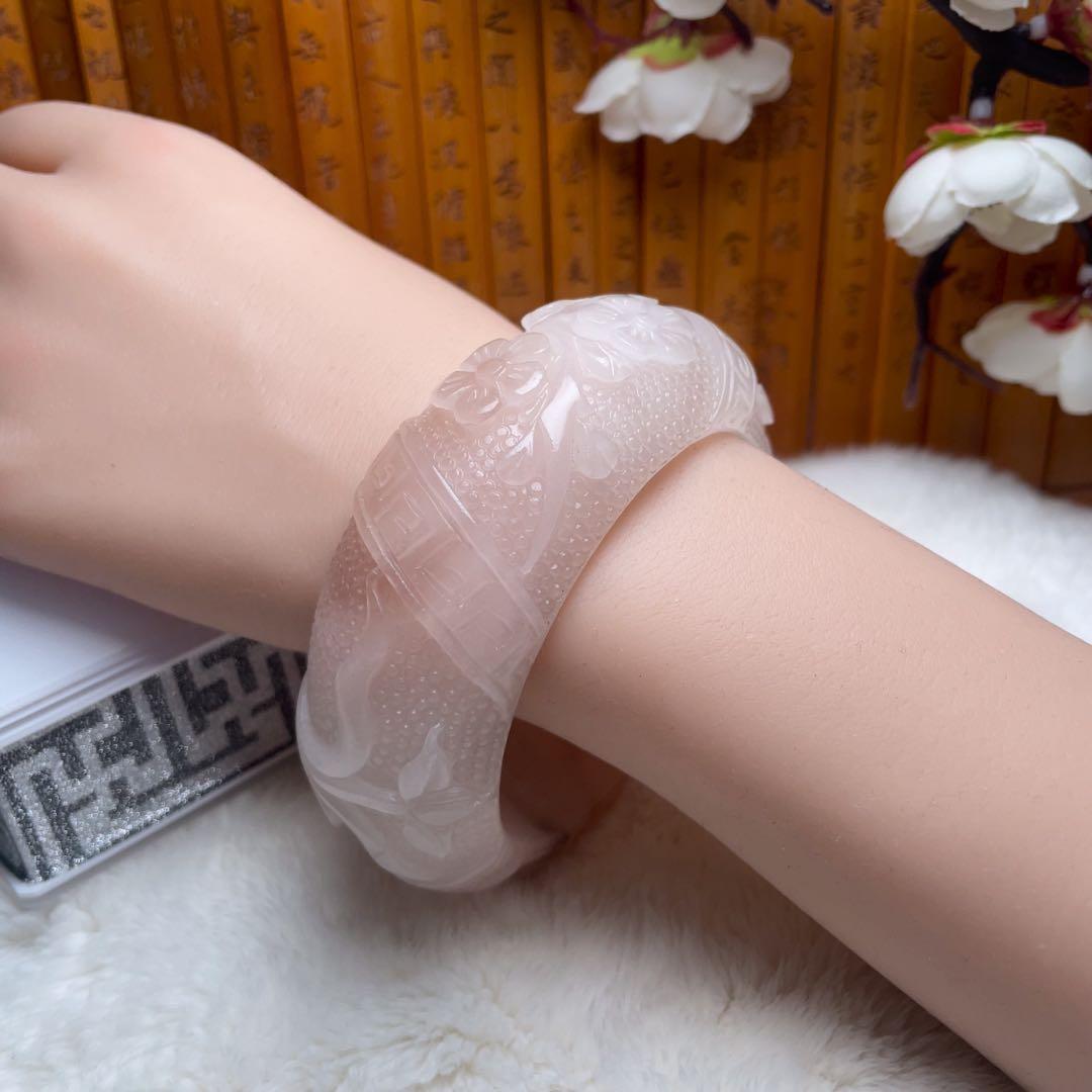 （62.5mm）天然石無処理【✨精品彫刻 梅蘭竹菊】 石英岩玉 パワーストーン