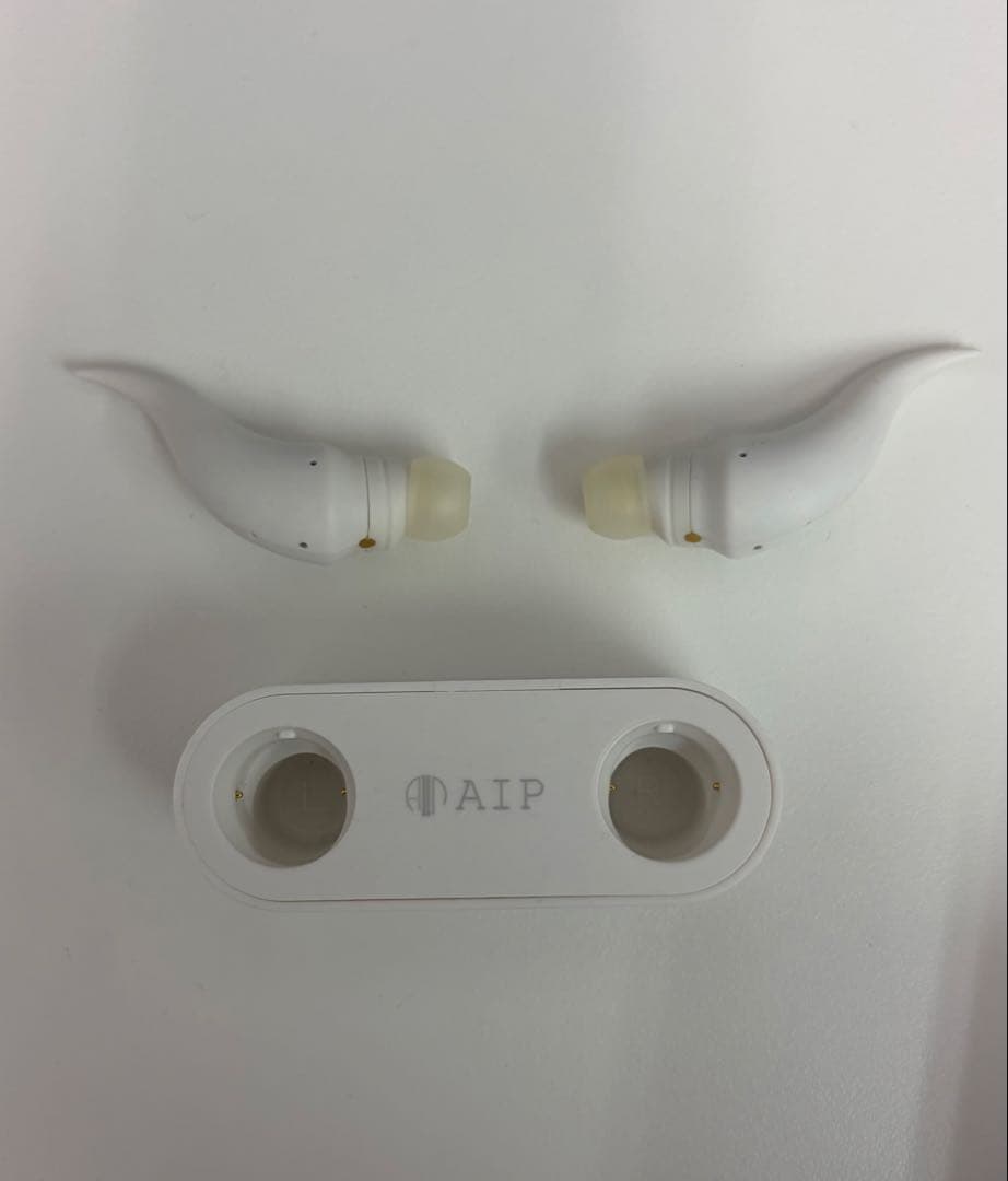 AIP AP-TW55H ワイヤレスイヤホン　ホワイト　白　レア