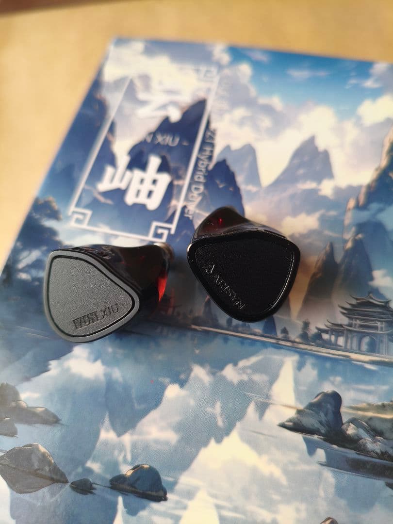 ARISYN YUN XIU 有線イヤホン　DLC 1DD＋1pzt