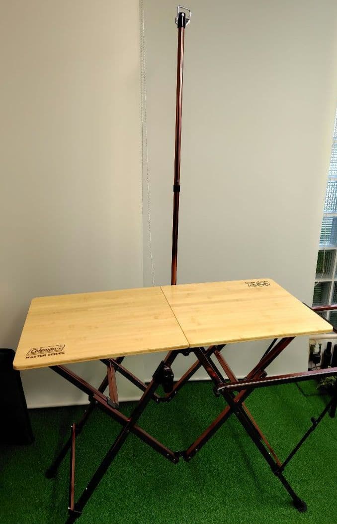 Coleman　コンフォートマスターワンタッチキッチンテーブル