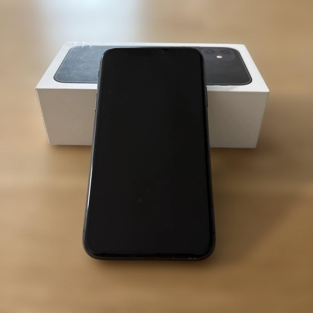 iPhone11 本体　ソフトバンク　箱あり　64GB ブラック