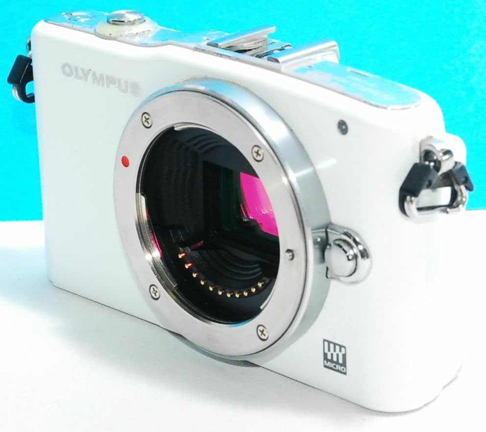 OLYMPUS E PM1　ボディ　ホワイト　送料無料