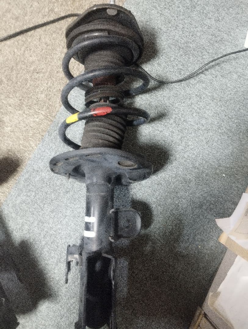 30プリウス純正サスペンションキット 一式 (フロントのみも可能)