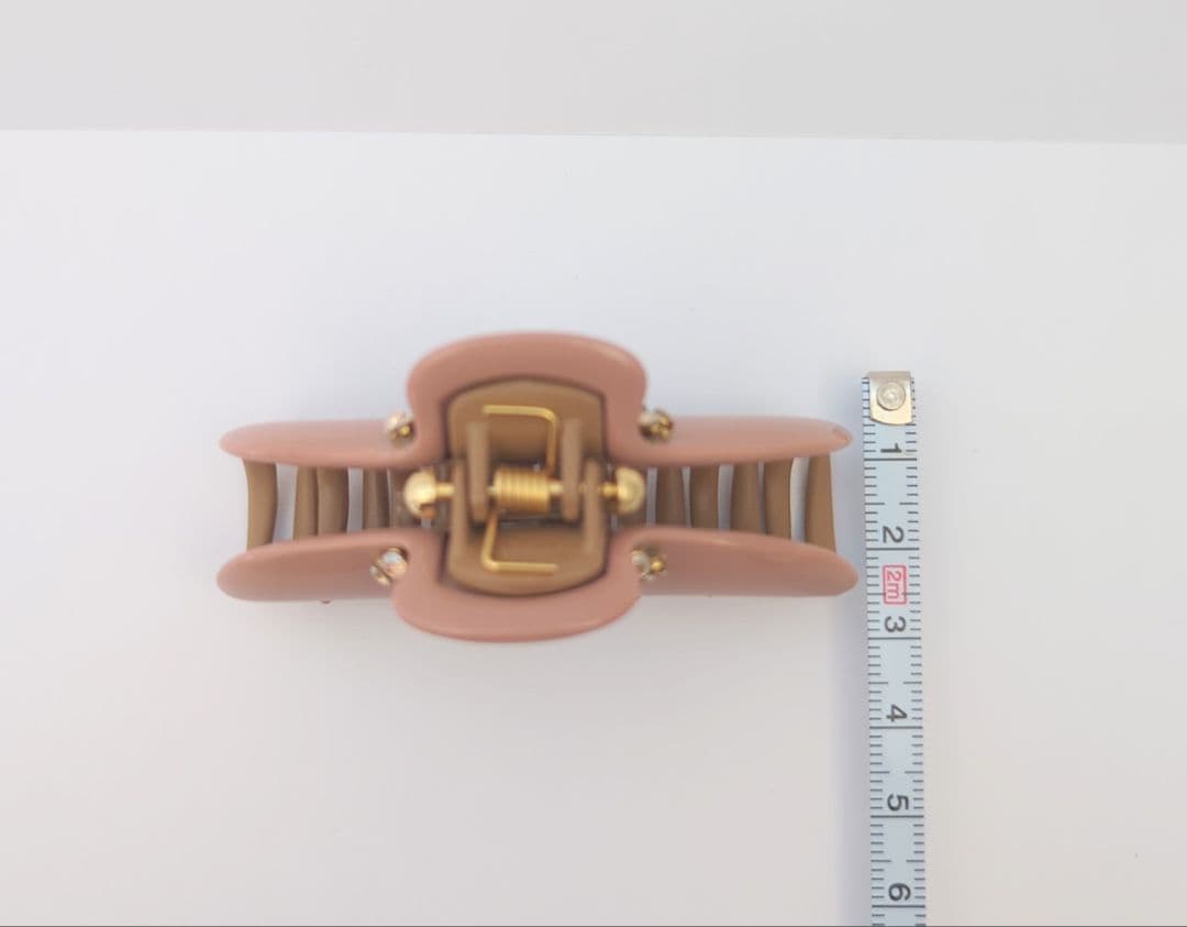 acca ヘアクリップ　Mサイズ　ピンクベージュ