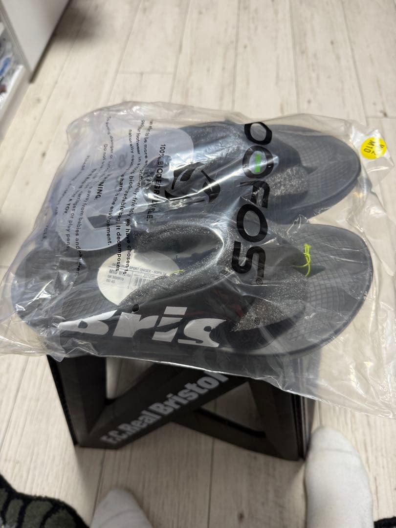 ◆F.C.Real Bristol×OOFOS サンダル