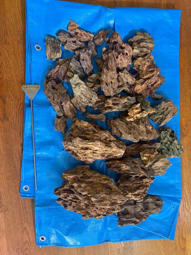 気孔石　20kg 特大2つ