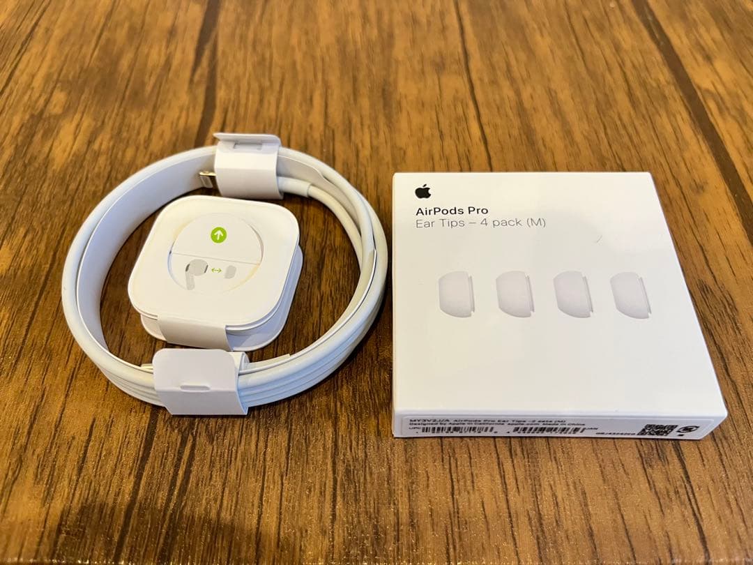 【美品】AirPods Pro (MagSafe charge case)