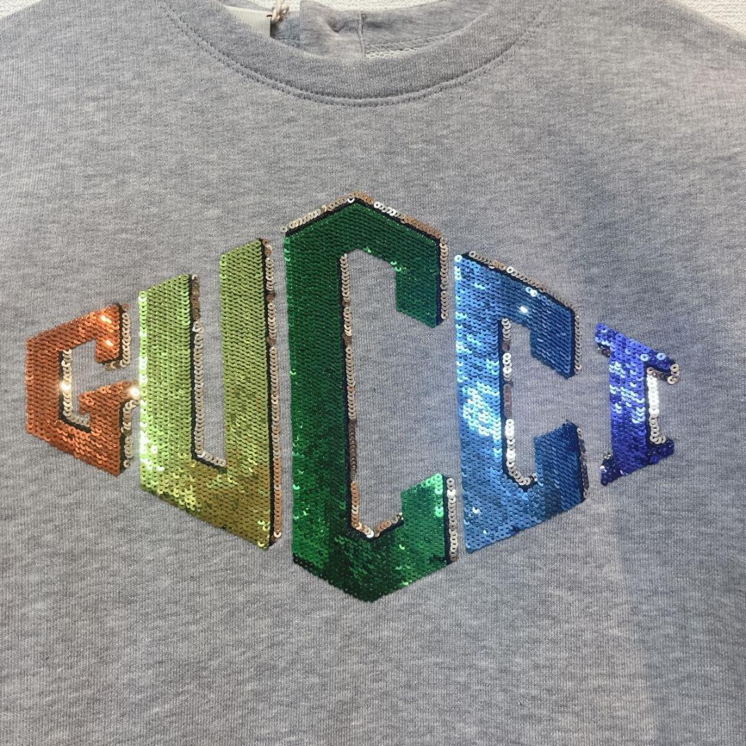 【新品未使用タグ付】GUCCI(グッチ) スパンコールロゴスウェット 120cm
