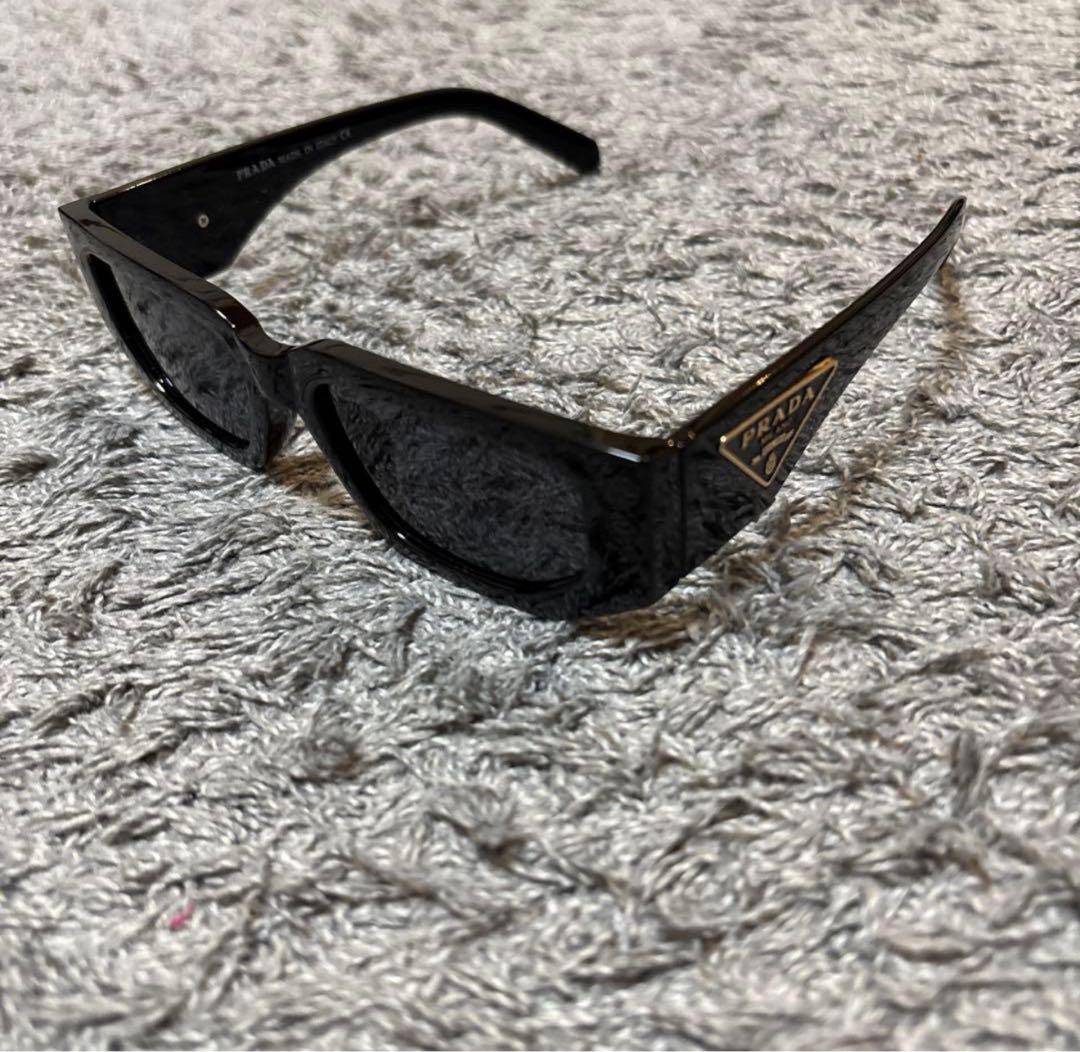 小物 PRADA symbol Square Sunglasses