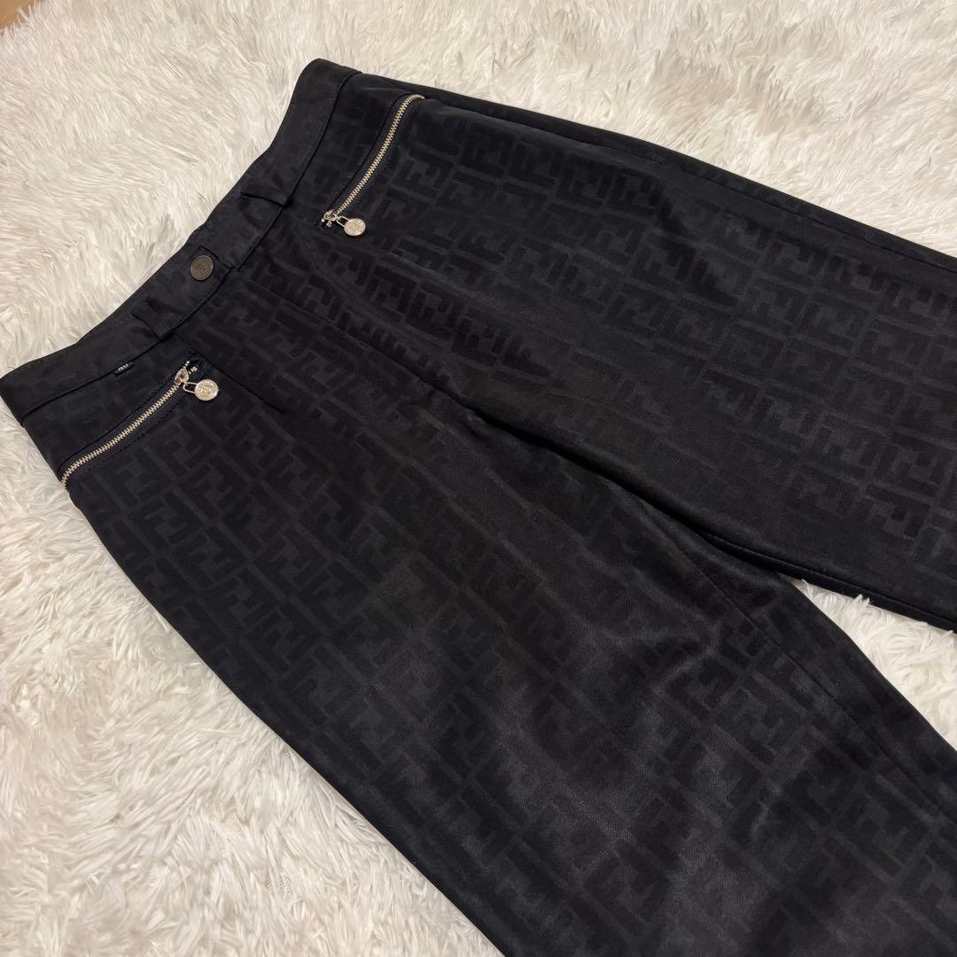 フェンディ ズッカ カジュアル パンツ FF 総柄 ブラック