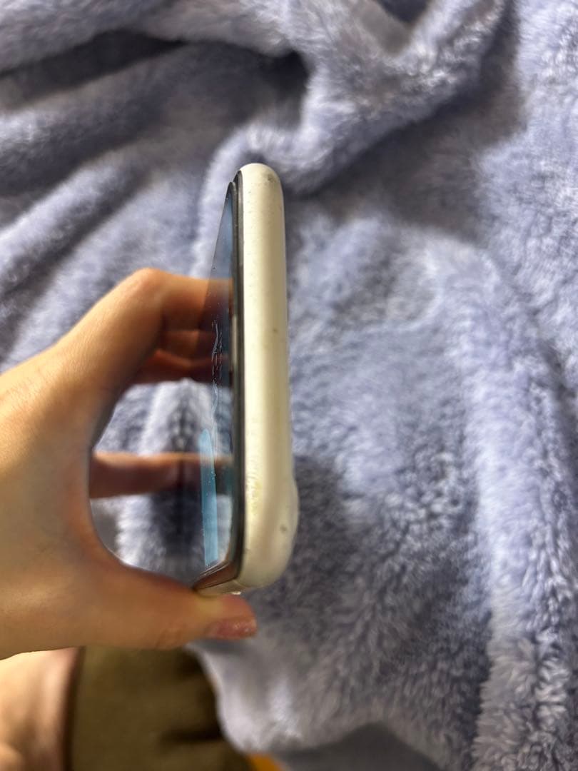 Apple iPhone XR ホワイト　強化ガラス付　バッテリー100%