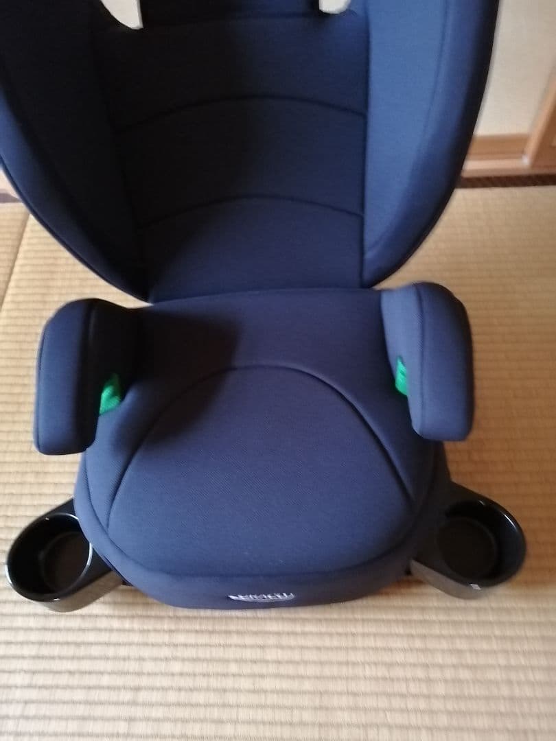 Graco ジュニアシート ネイビー 　未使用に近い
