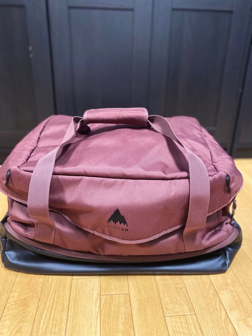 Burton ダッフルバッグ 70L 23-24モデル 防水　コンパートメント付