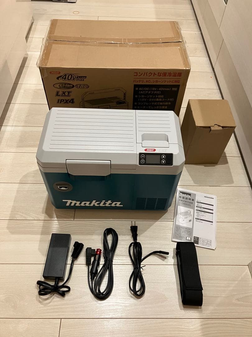 マキタ　コードレス冷温庫　40V CW003G 2回のみの使用　付属品完備