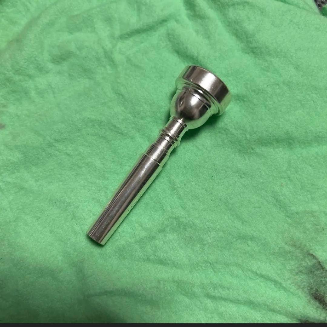 一月末削除　謎の1Cより大きいトランペット用マウスピース　値下不可