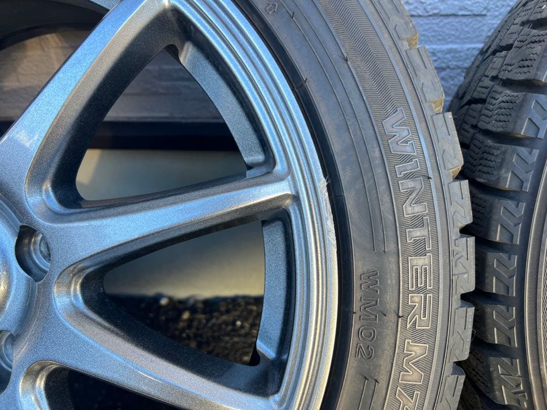 16インチ　スタッドレスタイヤ ホイール4本セット PCD114.3 5穴