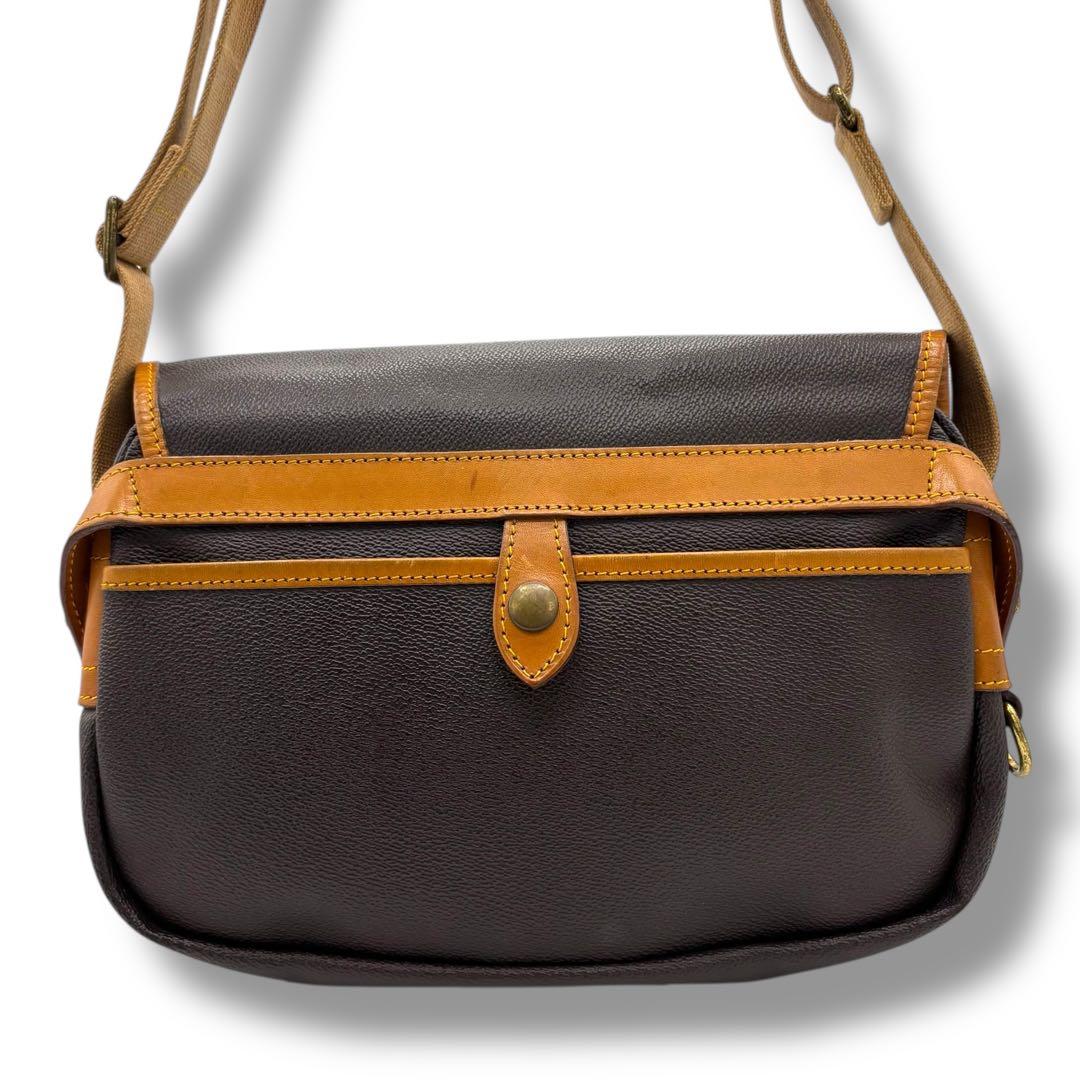 美品　HUNTING WORLD ハンティングワールド　ショルダーバッグ　レザー