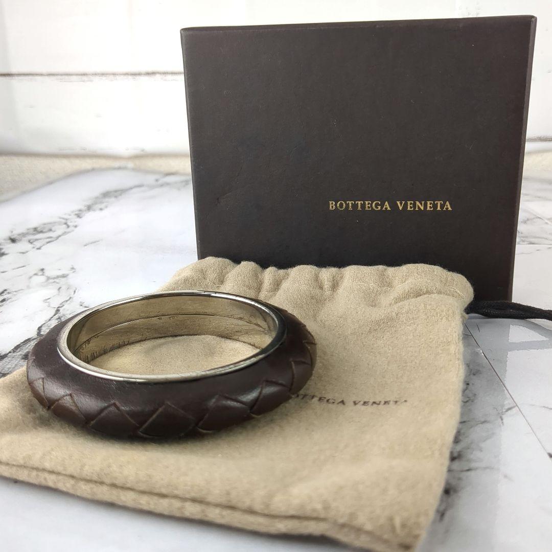 【最高デザイン】ボッテガヴィネタ☆イントレ　レザー　シルバー　バングル