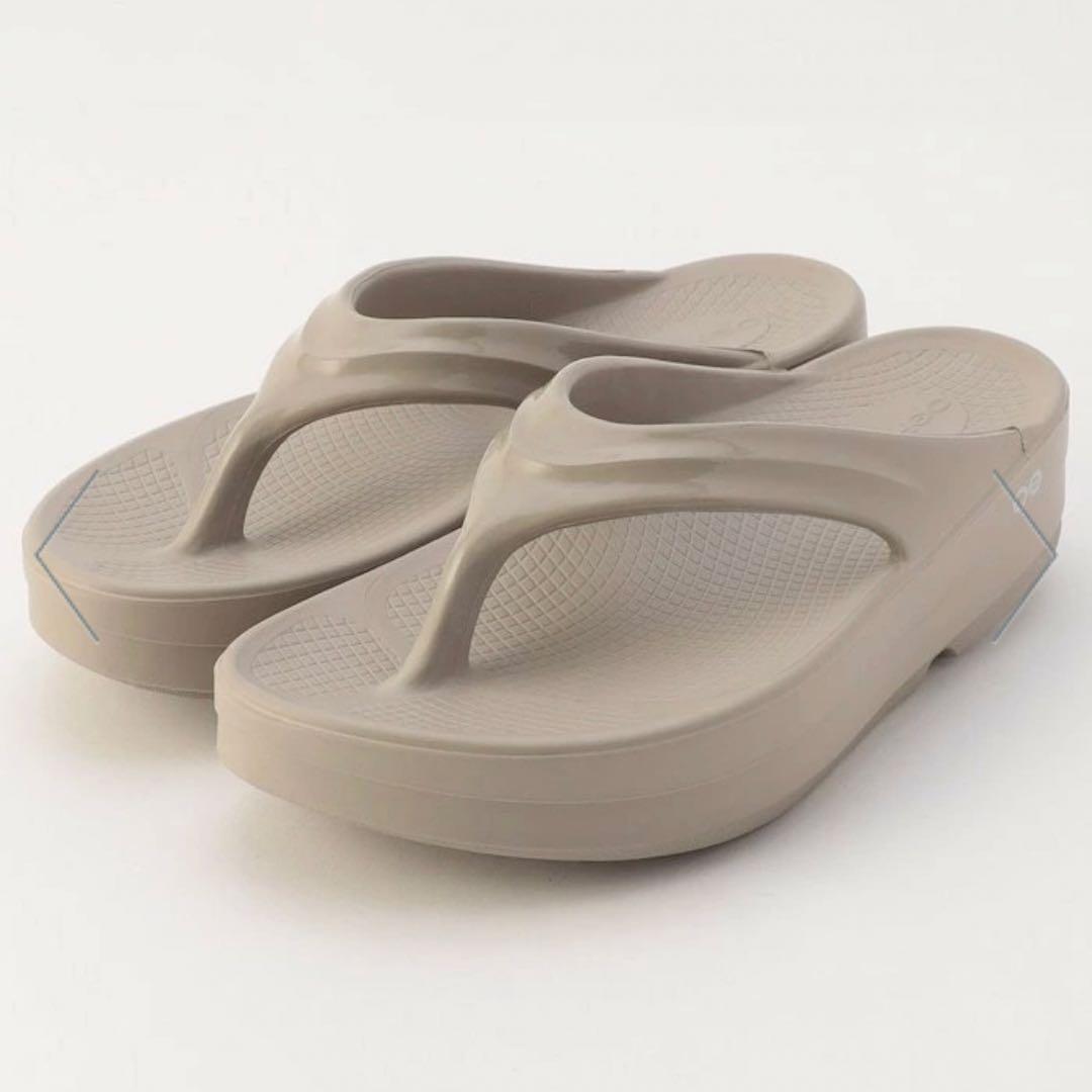 ウーフォス 別注 OOmega/ウーメガ/リカバリーサンダル/トングサンダル