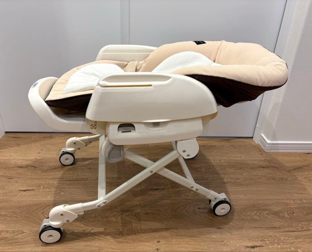 【美品】Combiコンビ ネムリラ おやすみ&チェア ハイローチェア 手動