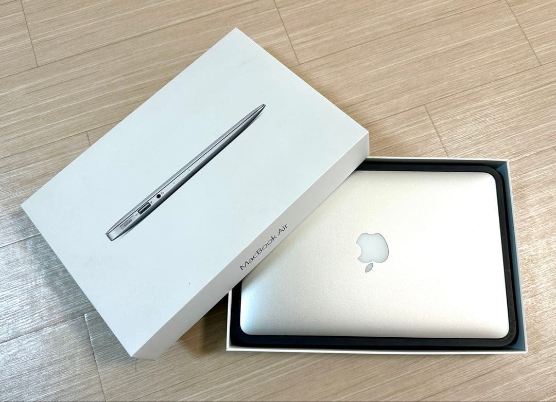 Apple MacBook Air 2014 11インチ US