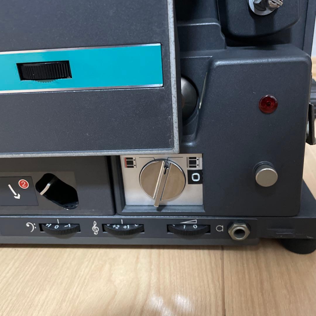 Bell & Howell II 16mm映写機