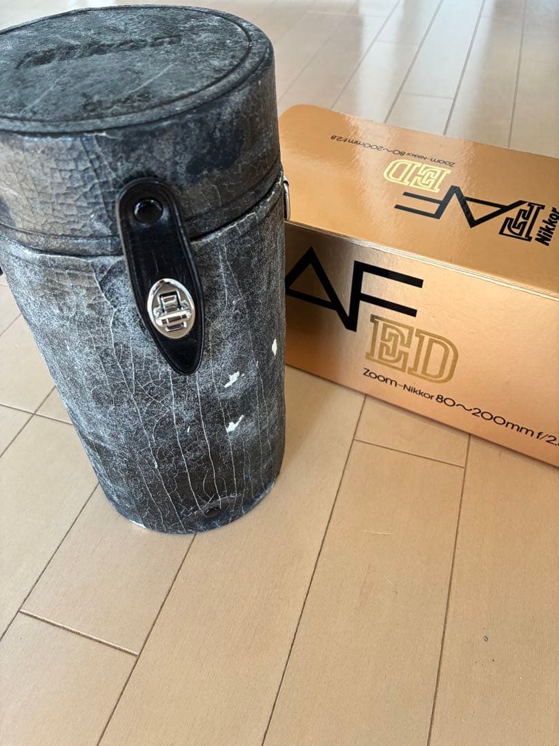 Nikon AF Nikkor 80-200mm f/2.8 ED ズームレンズ