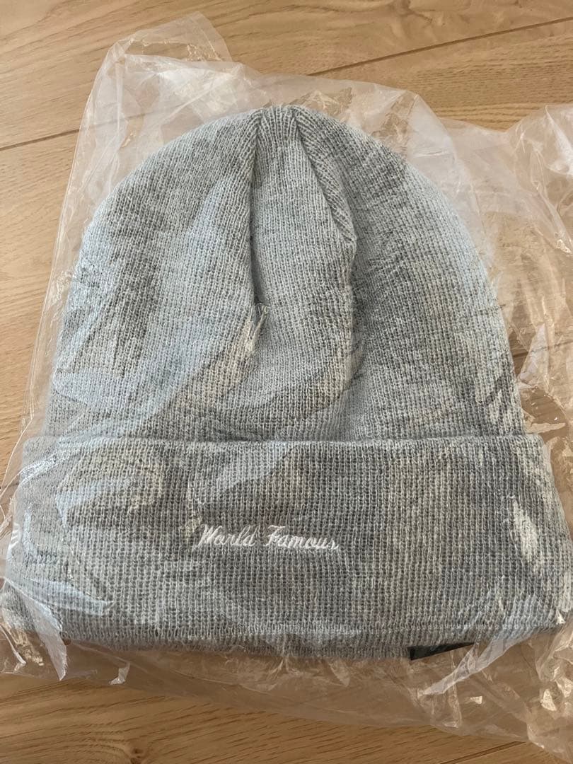 シュプリーム　BOXロゴ　ニット帽　グレー