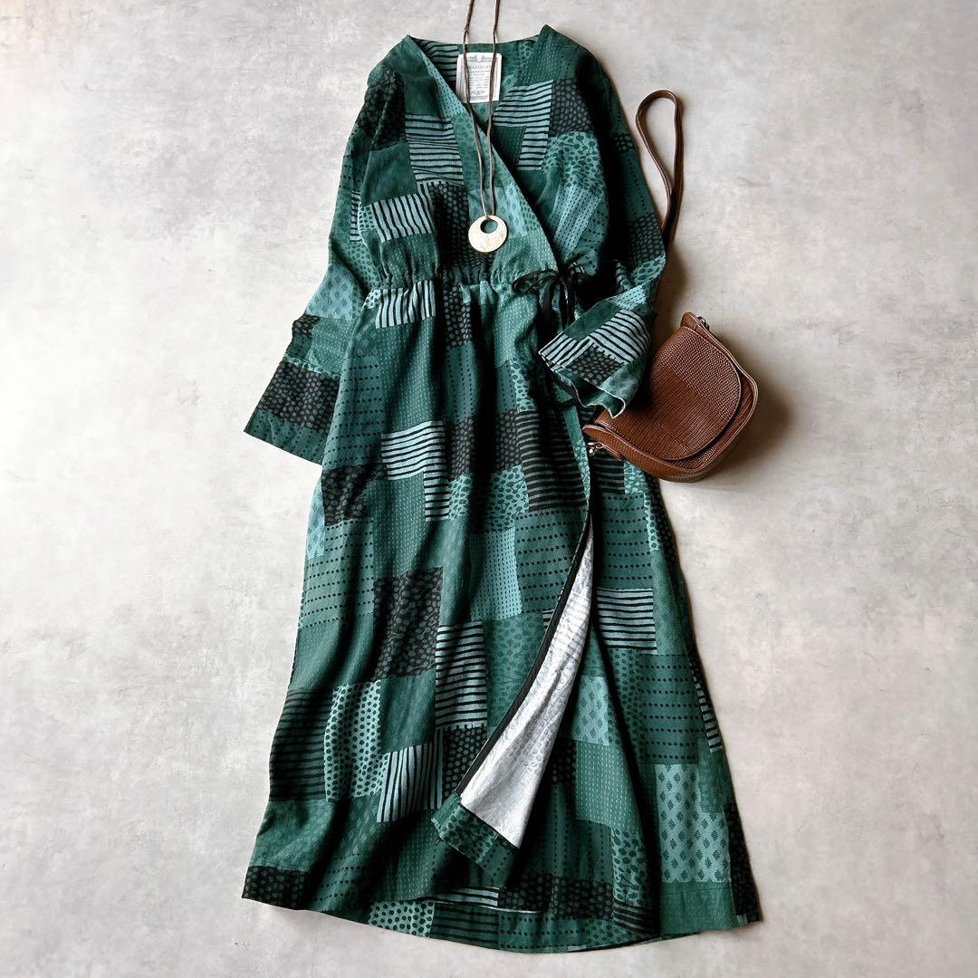 ビアズリー　パッチワーク柄　カシュクール　ワンピース コットン　羽織り ガウン