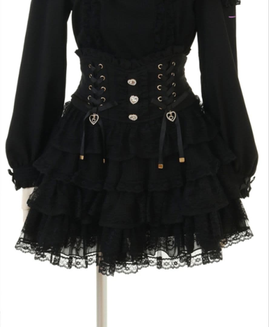 『リズリサ』ティアードフリルスカパン