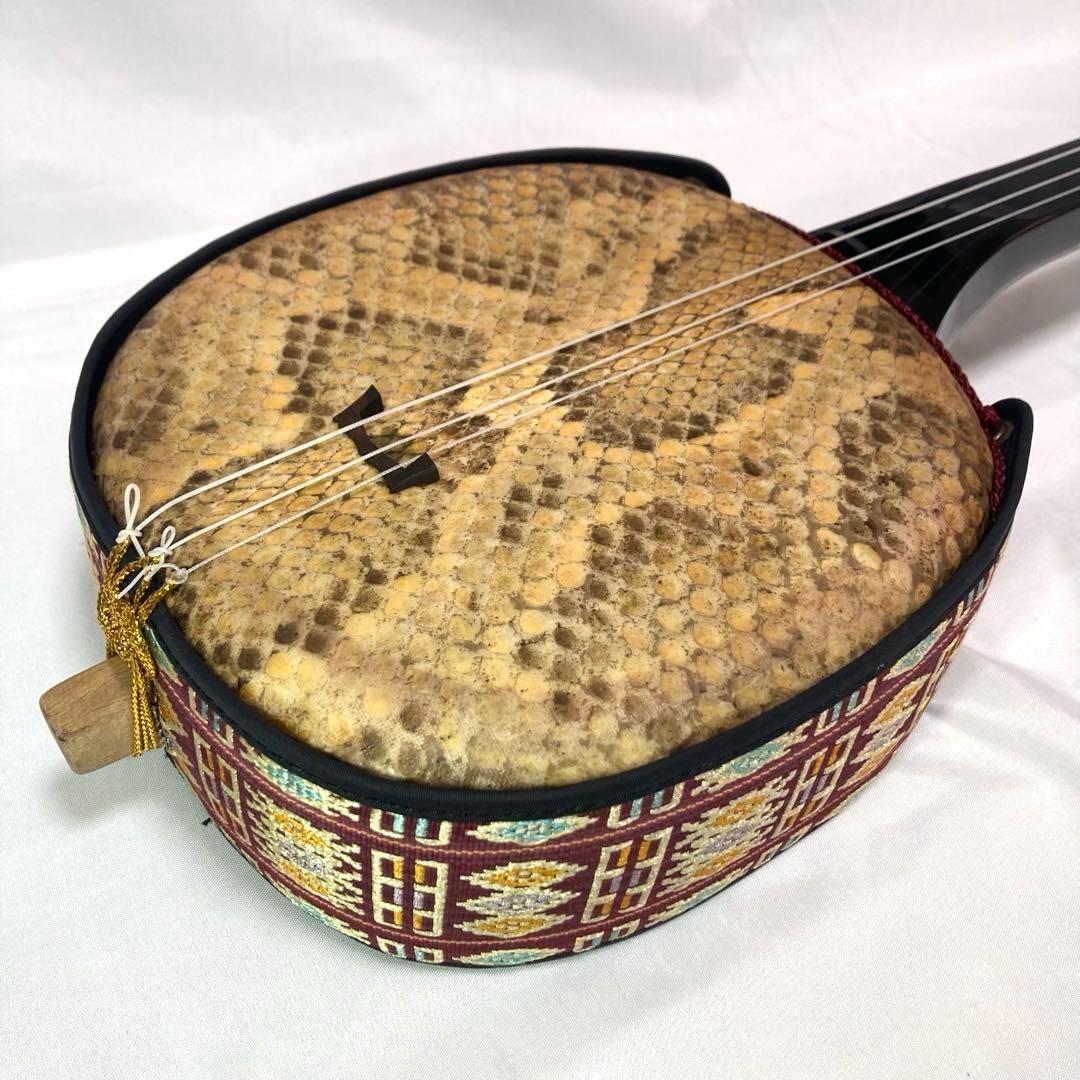 【お買得】 三線 沖縄 蛇革 蛇皮 本革 ケース 付属品 和楽器 初心者 中級者
