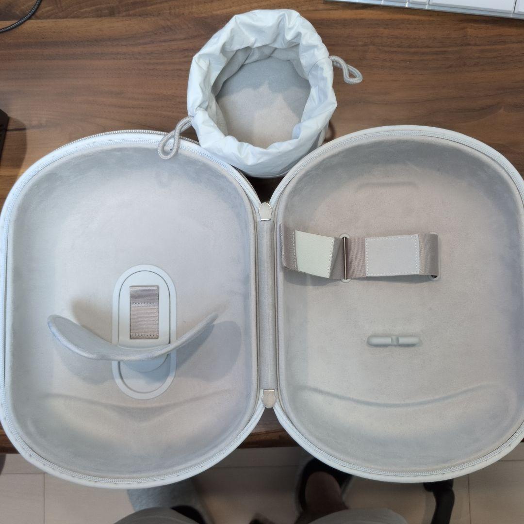 【ほぼ未使用】純正 Apple Vision Proトラベルケース