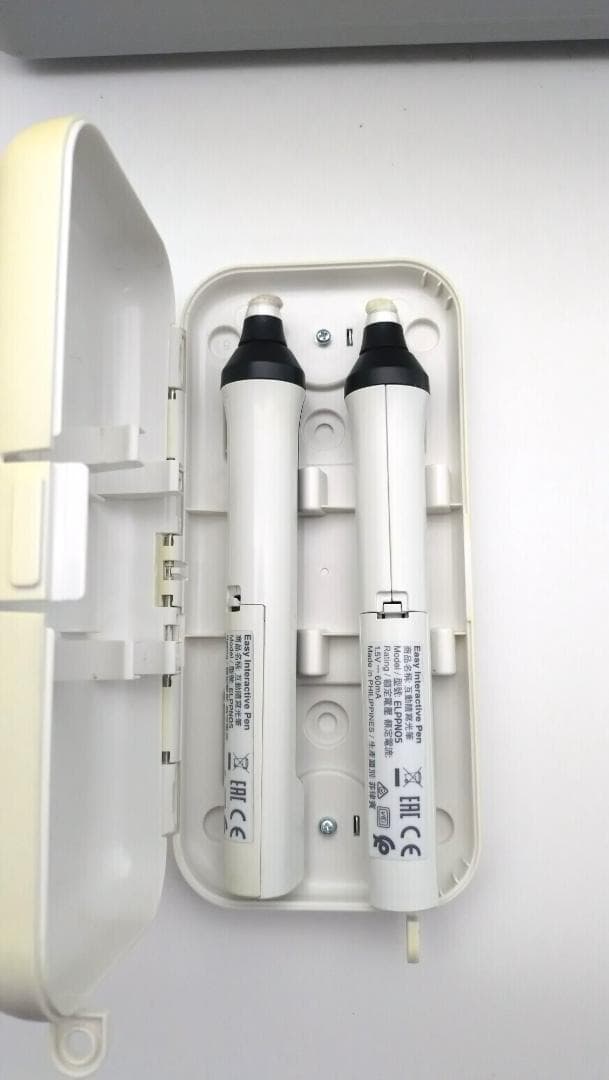 【中古品】EPSON 超短焦点プロジェクター EB-685WT　電子ペン付き