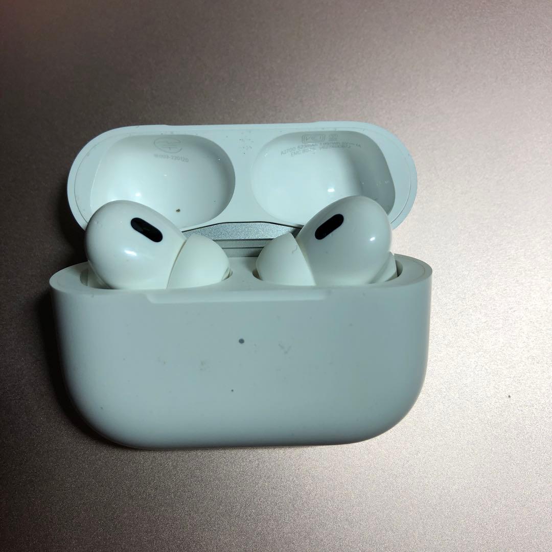 Apple AirPods 第2世代　lightning