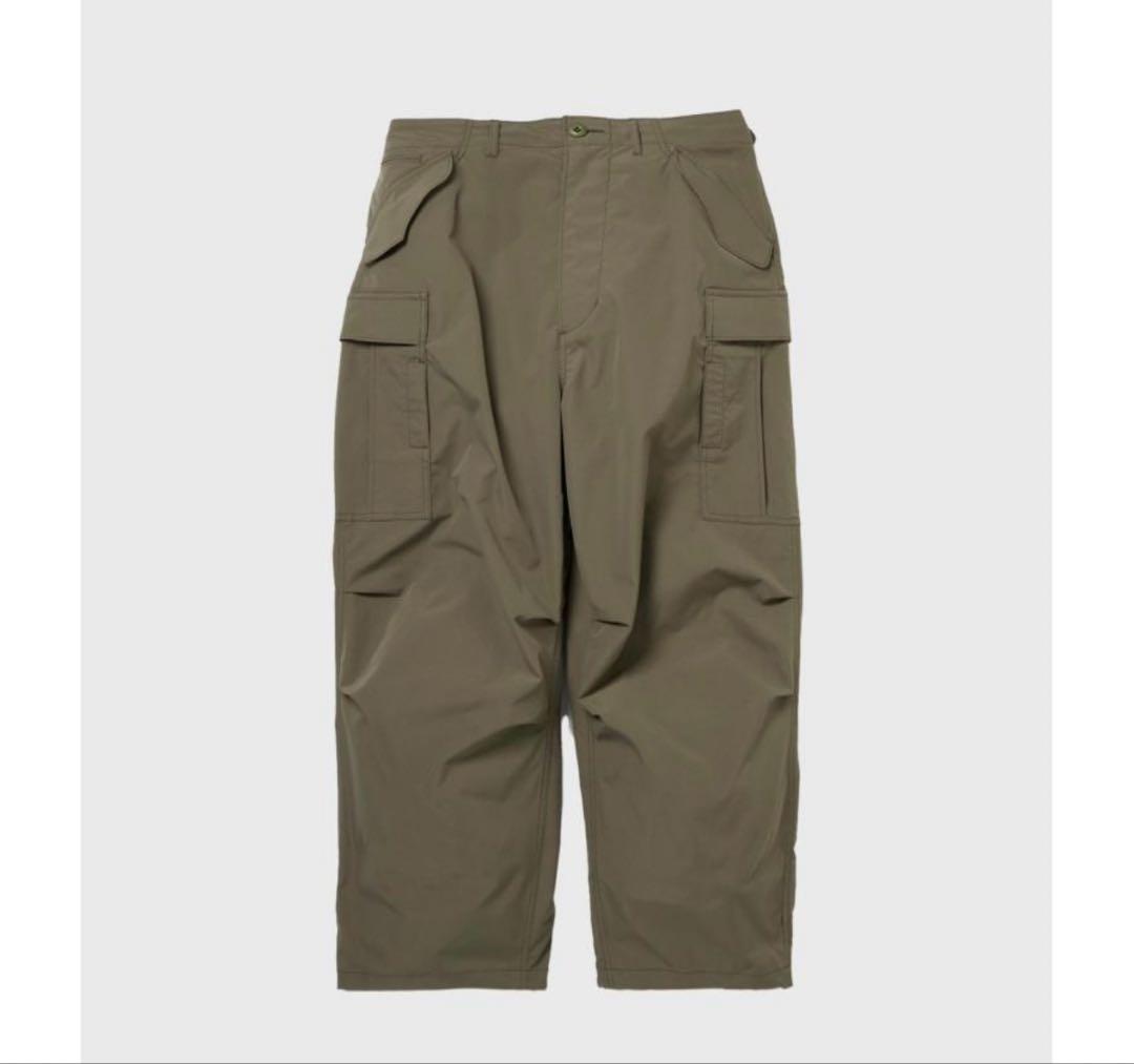 ダイワピュア　カーゴパンツ