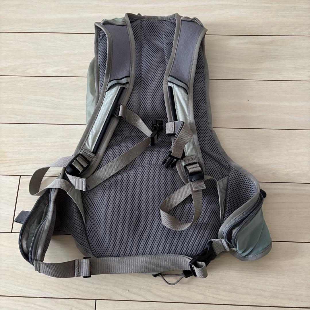 テック 廃盤 mont-bell CROSS RUNNER リュック