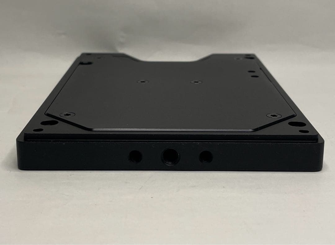 ブラックマジックデザインHyperDeck Shuttle 2 マウントプレート