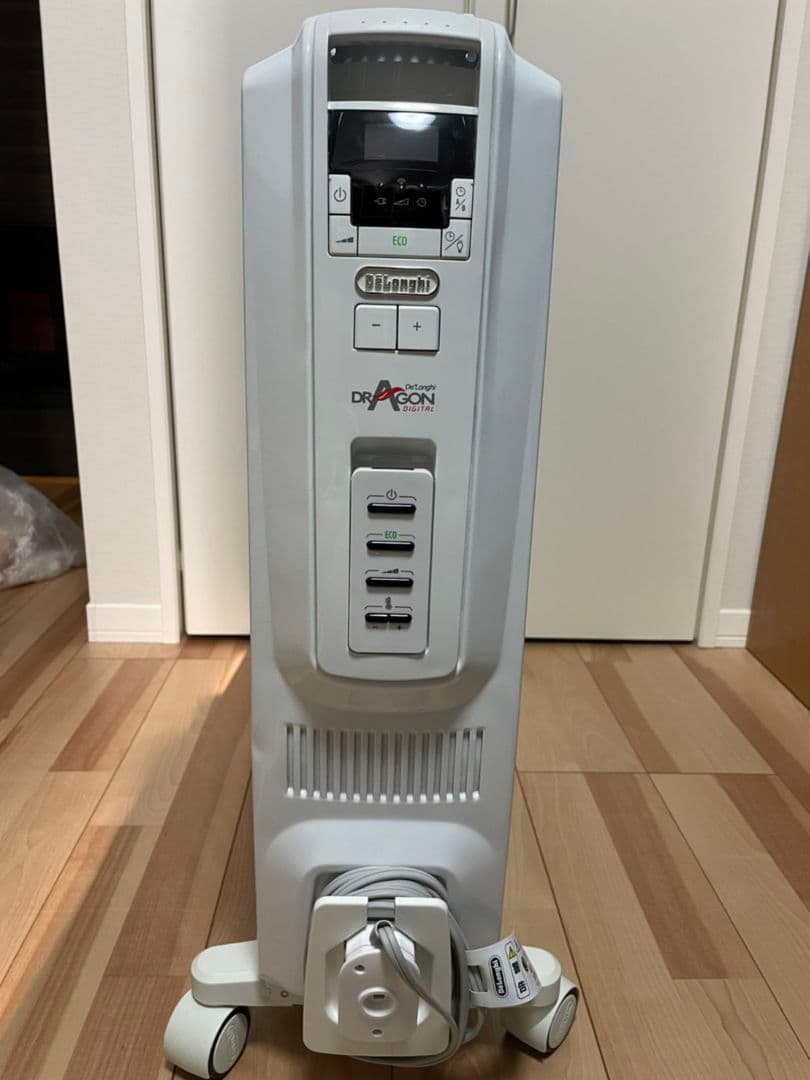 デロンギ ドラゴンデジタル オイルヒーター TDD0915W