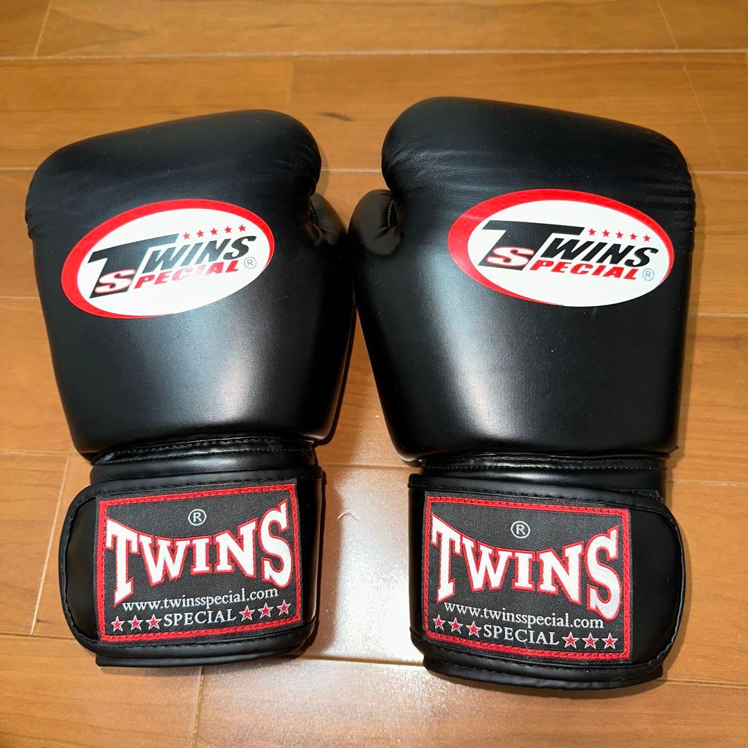 twins グローブ　14oz