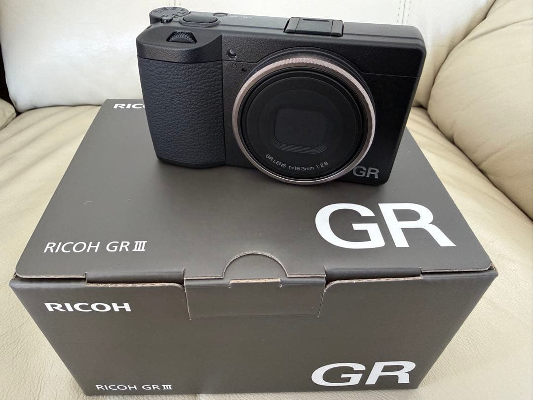 RICOH GR III コンパクトデジタルカメラ