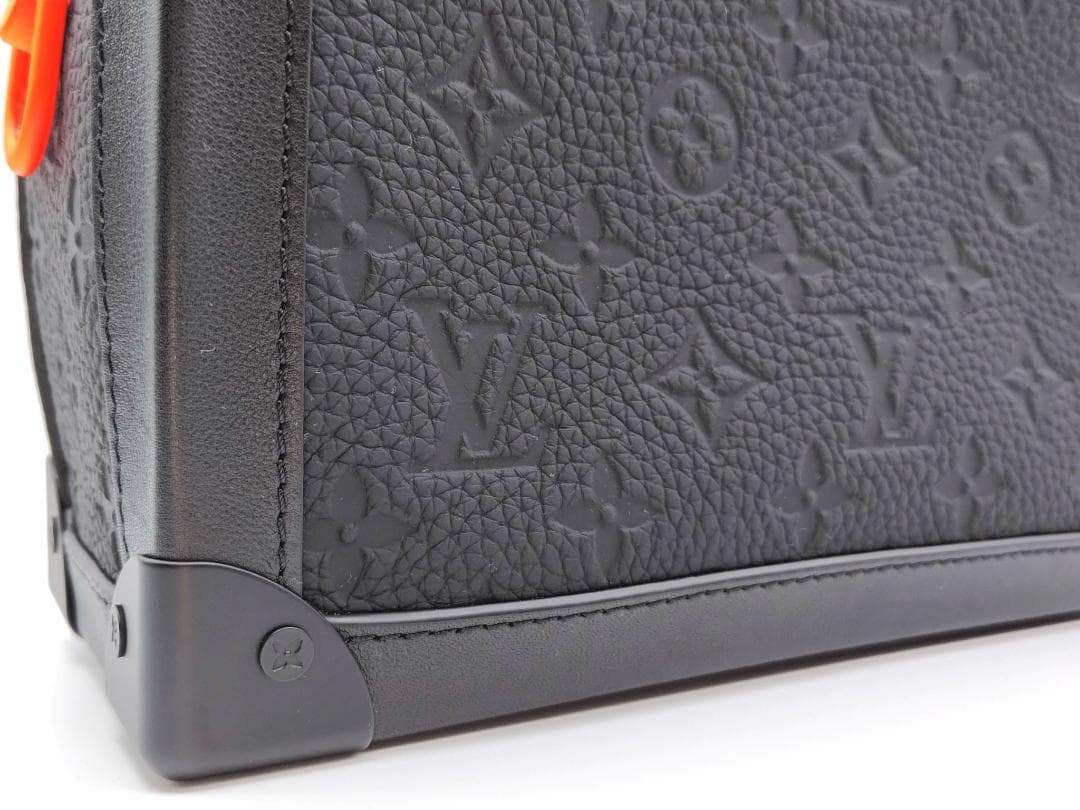 LOUIS VUITTON（ルイヴィトン）トリヨン　モノグラム　ソフトトランク